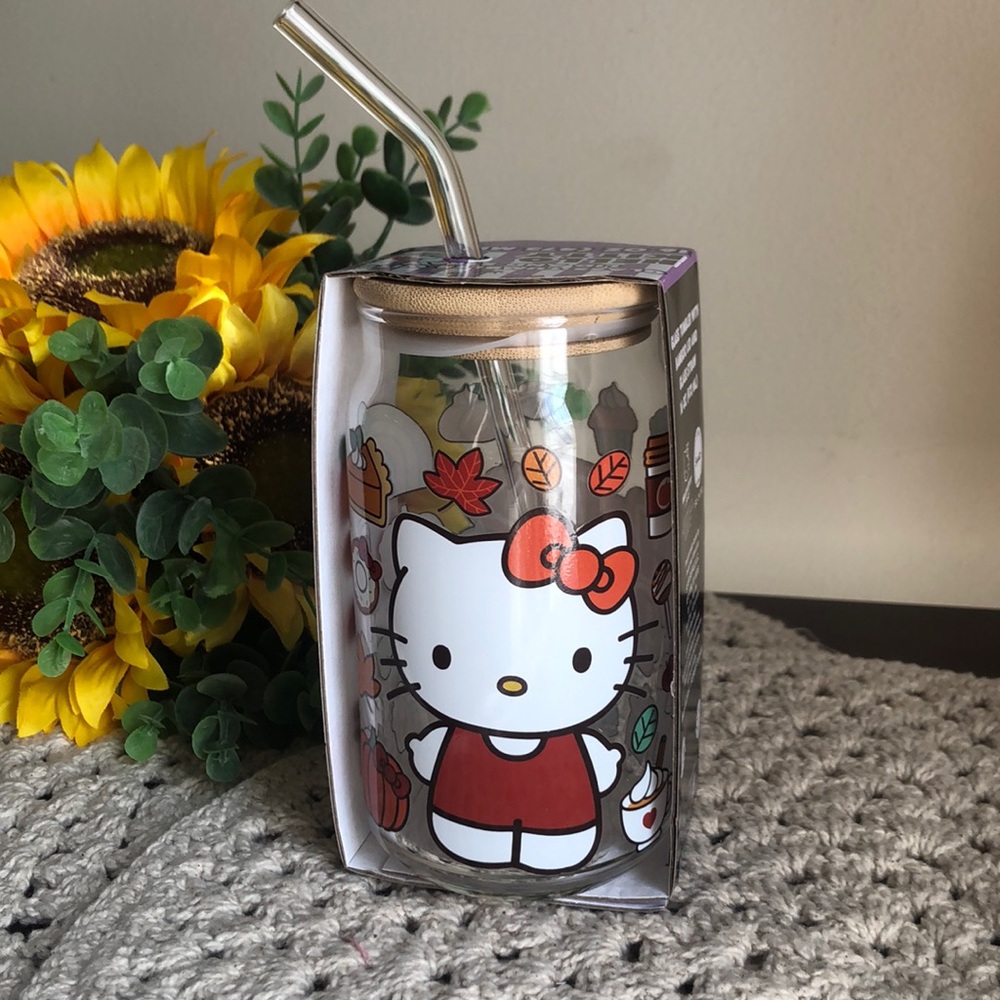 Hello Kitty FALL Glass Tumbler with Lid and Straw